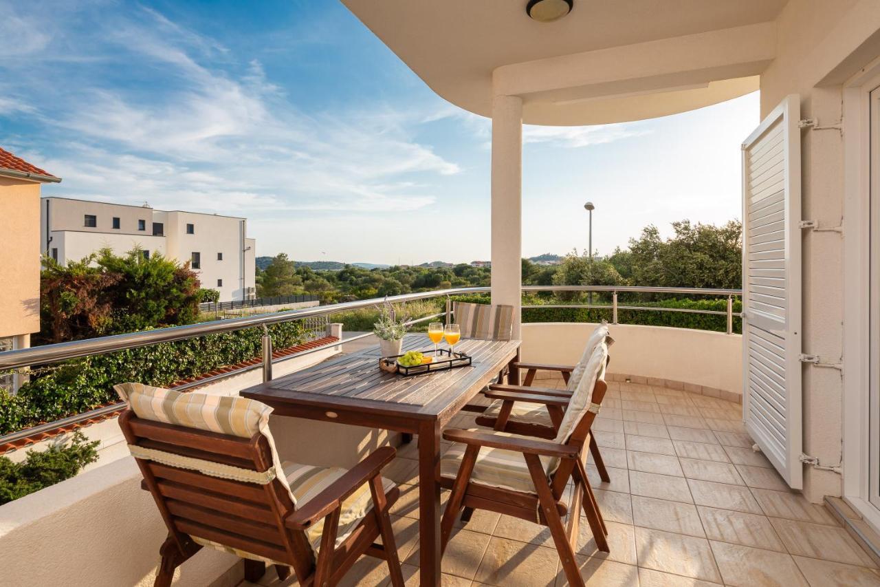 Apartments Tihi III Vodice Exterior photo