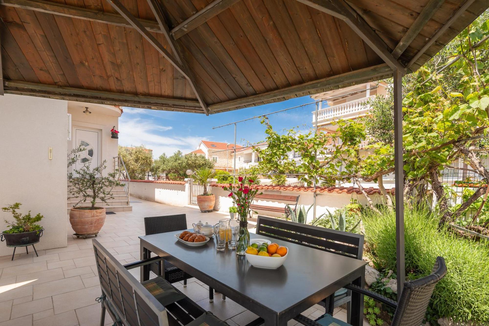 Apartments Tihi III Vodice Exterior photo