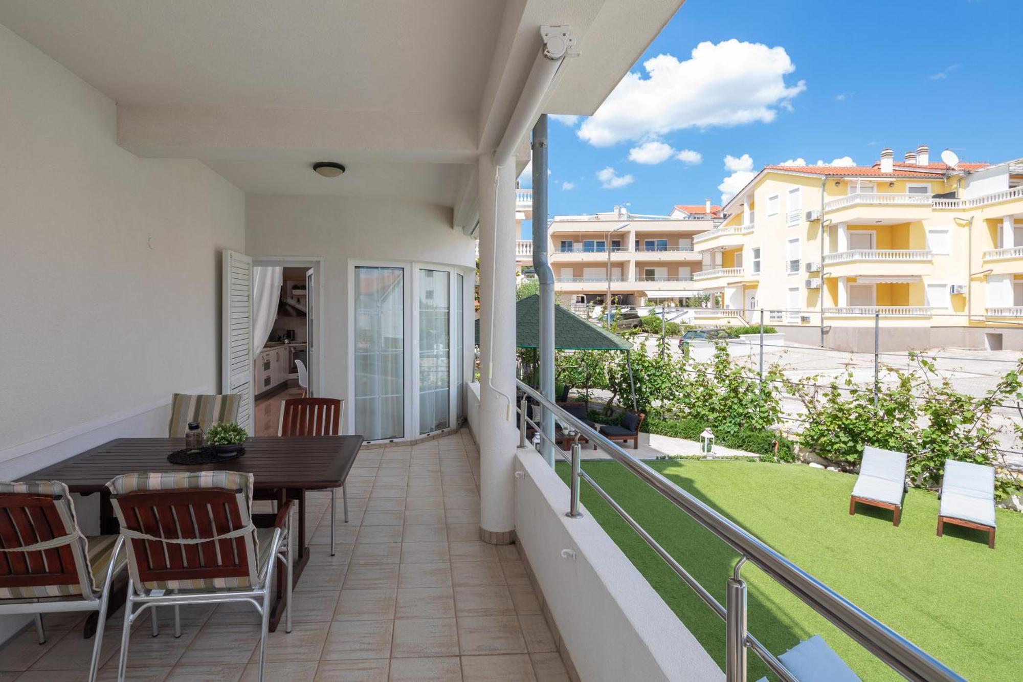 Apartments Tihi III Vodice Exterior photo